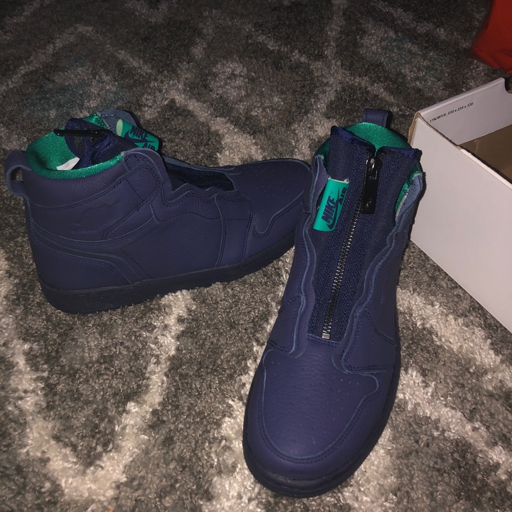 Air Jordan 1 high zip deadstock size 8 women’s